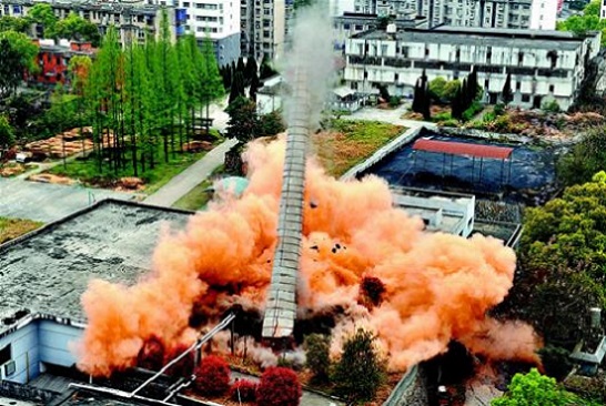 煙囪爆破拆除施工準(zhǔn)備與施工注意事項(xiàng)
